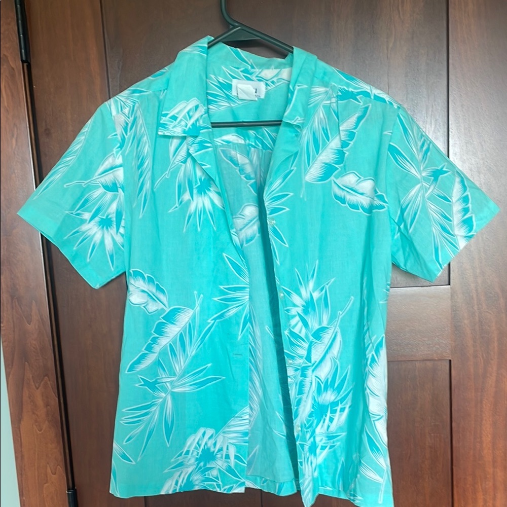 Turquoise Floral Short-Sleeve Button Down Shirt
